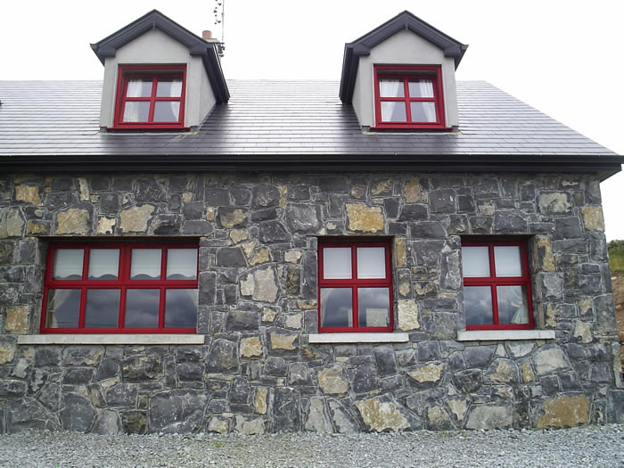 Limestone.Cladding.House.Red.Windows7.700.by.525